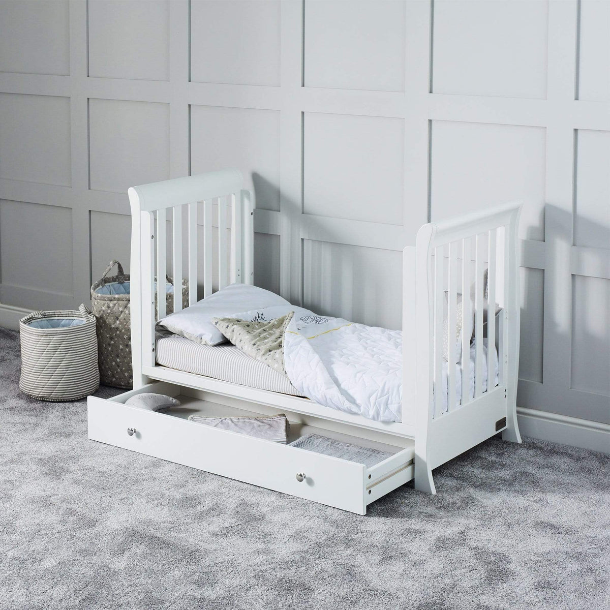 Ickle Bubba Snowdon 4 in 1 Mini Cot Bed and All Seasons Premium Pocket Sprung Mattress  - White